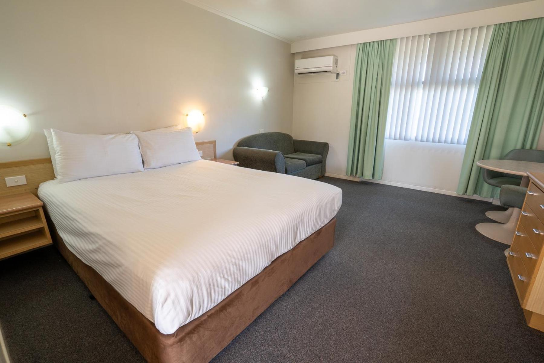 Hospitality Geraldton Surestay Collection By Best Western Exterior photo